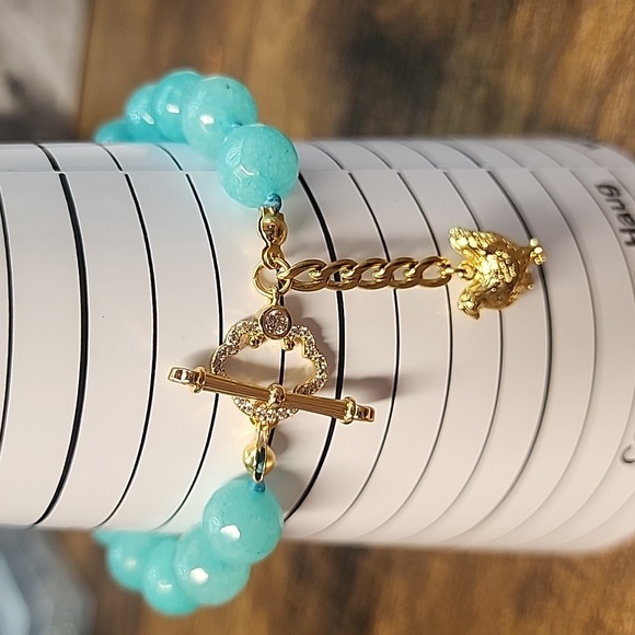 Faceted Aqua Hand Knotted  20 Inch Necklace Set. Aprilsplace Chicken - Picture 5 of 7